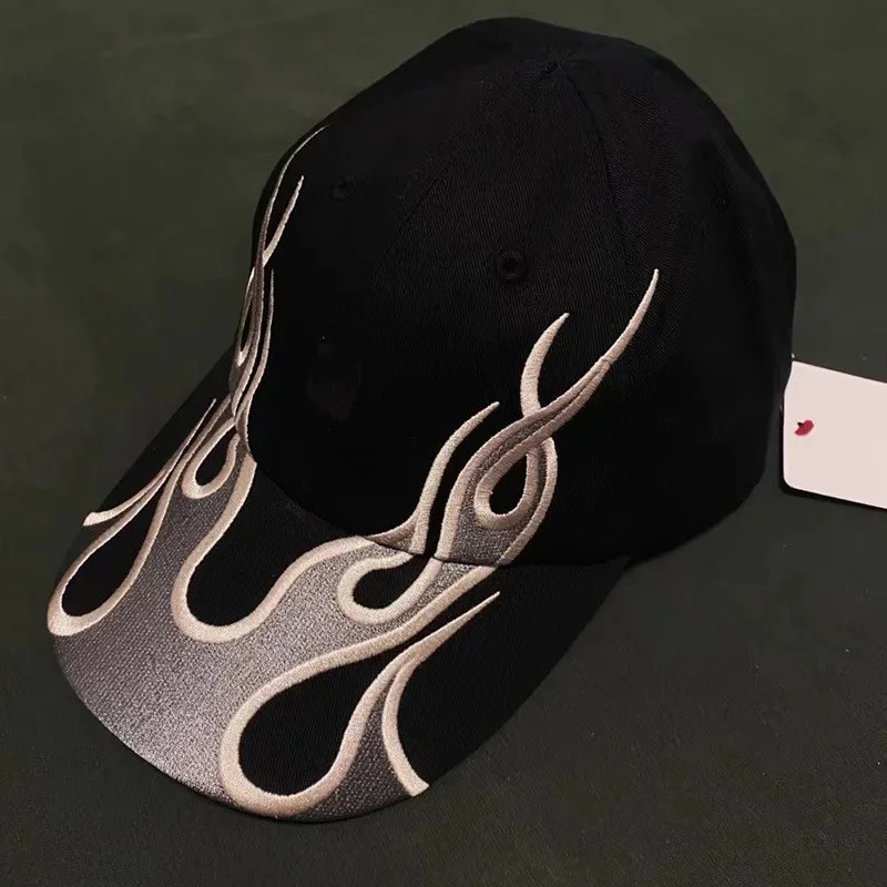 

Men's and Women's Fashion Baseball Cap Star Co-branded with The Same Model Flame Rebound Cap Street Hip Hop Cap Duck Tongue Cap