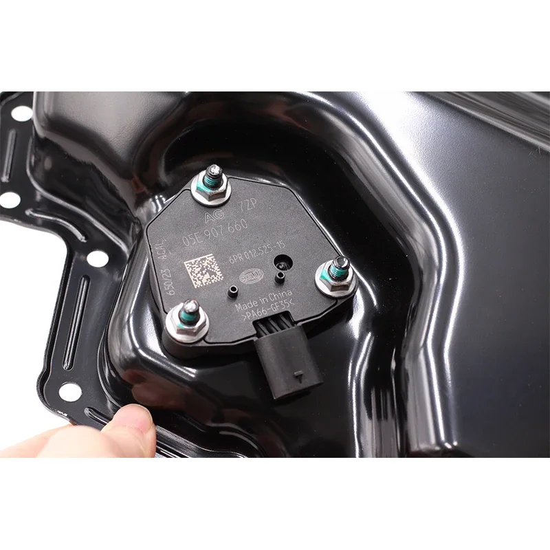Crankcase oil pan with Sensor Assembly 05E103600D 05E907660 for VW Audi 05E 103 600 D 05E 907 660