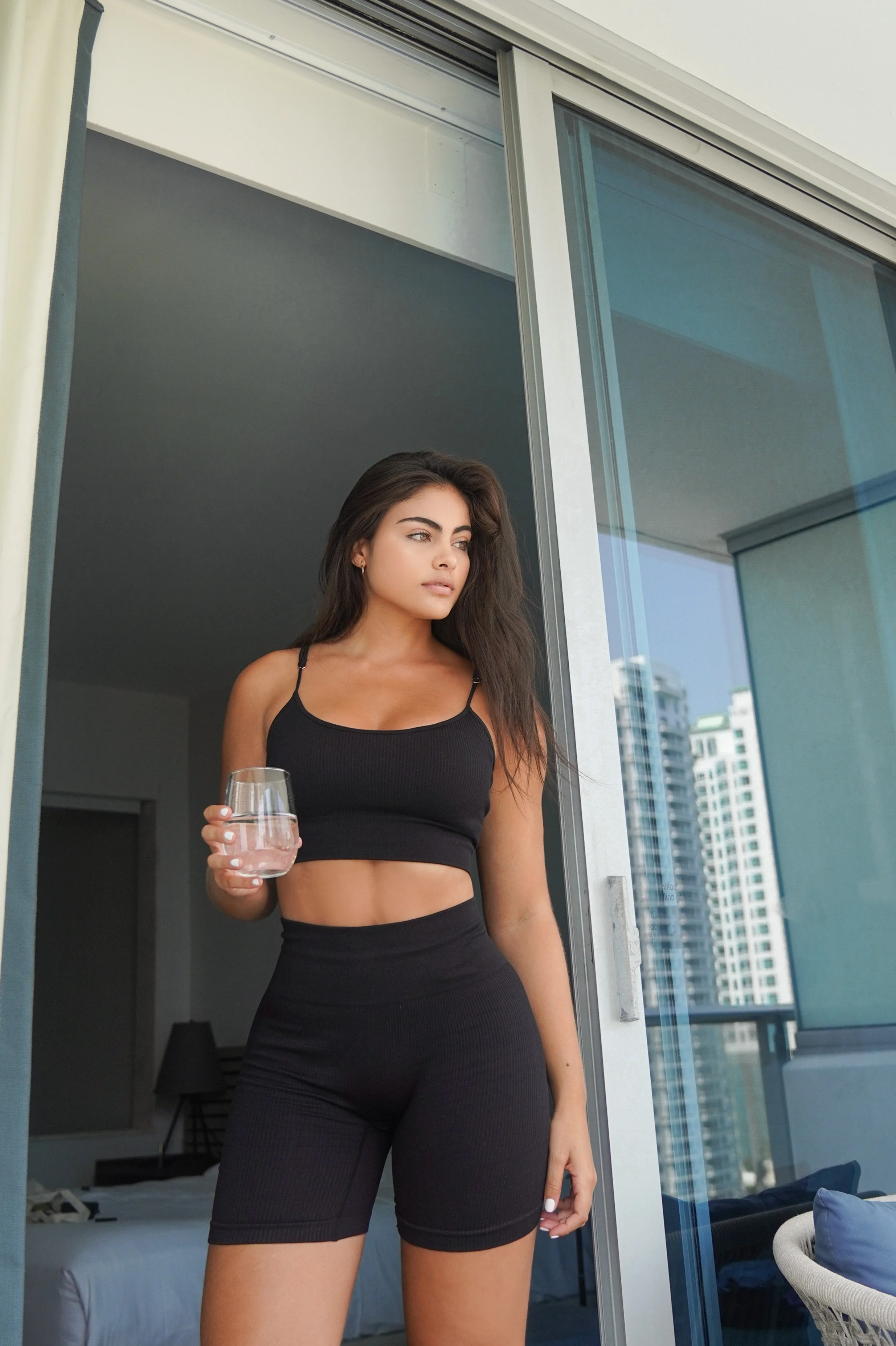 Description Picture 5 of itemSeamless Backless Yoga Suit Set Women Sexy Gym Leopard Print Leggings Bra Set High Waist Workout Clothes Hip Raise Pants