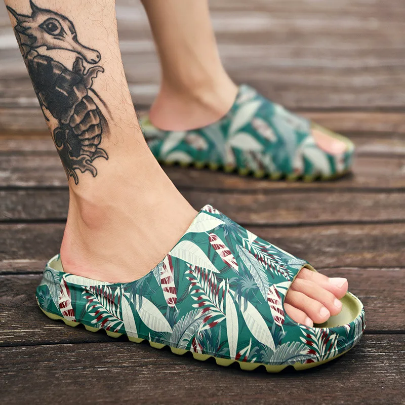 

Beach Slippers Couple Korean 2022 Summer New Outdoor Beach Beach Ins Word Drag Step on Shit Sense Men and Women Sandals