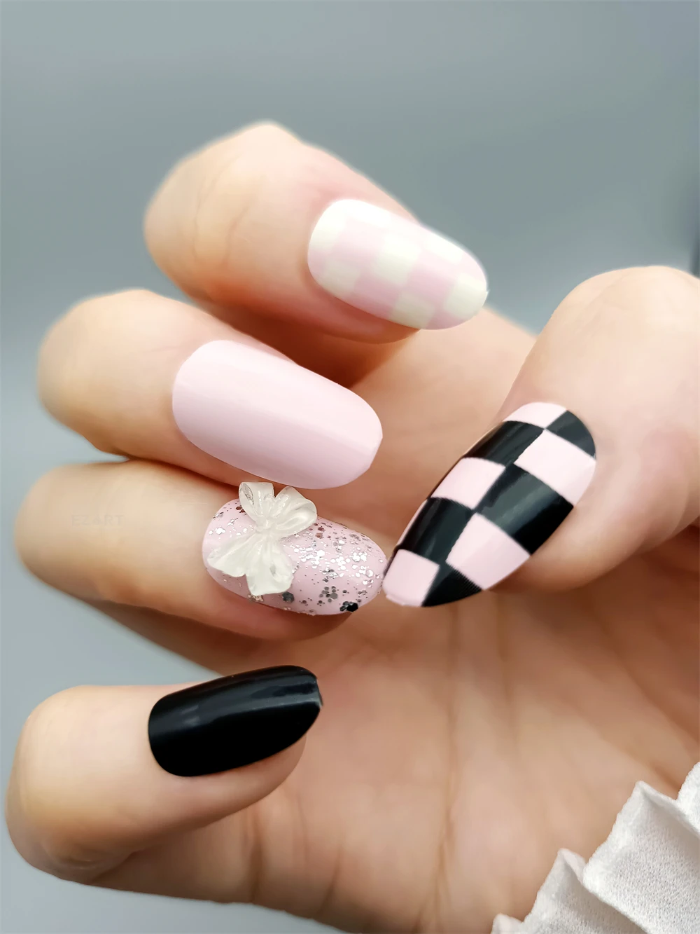 In Gift Box Pink 3D Bow Tie False Nails with Checkered Design Cute Press On  Nails Oval Long Black for Kawaii Girls Daily 24pcs|False Nails| - AliExpress