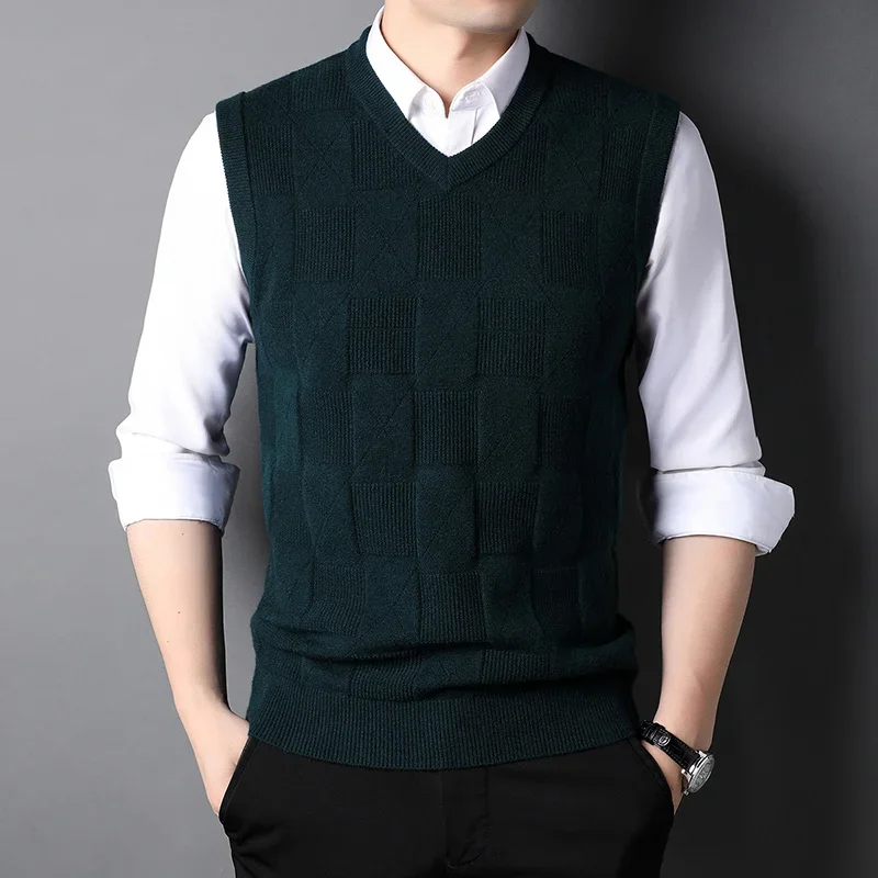 Top Grade New Fashion Jacquard Weave Knit Pullover Sweater Vest Men V-Neck Sleeveless Slim Trendy Casual Mens Clothes