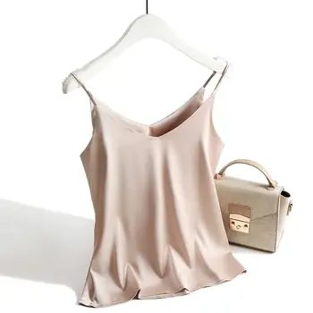 قميص نسائي بحمالات رفيعة ورقبة على شكل V أساسي أبيض كامي بدون أكمام من الحرير الساتان قميص قصير نسائي صيفي 2025