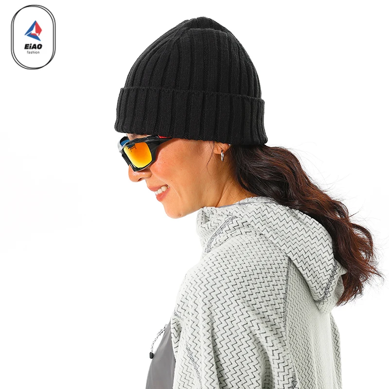 2025 New Casual Hat Autumn Winter Hip Hop Soft Knitted Warm Windproof Sports Cap Womens Outdoor Solid Color Hunting Fishing Caps