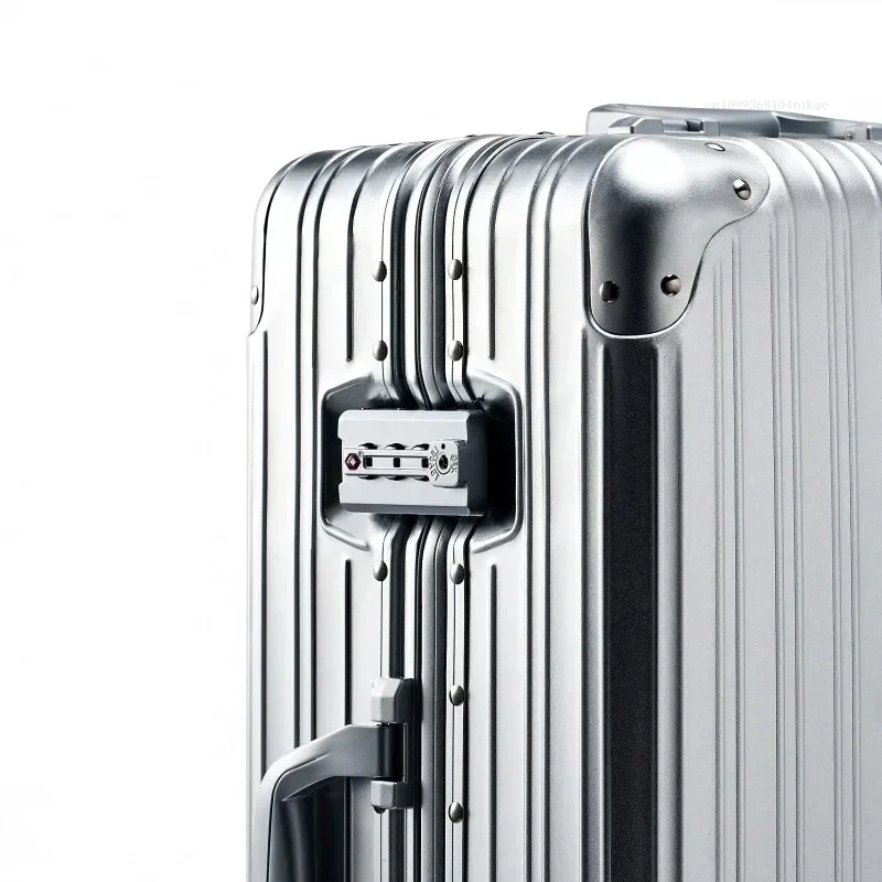 thumbnail image 1 of Equipaje rodante de aleación de aluminio y magnesio, cubierta de carrito de Metal de 20 pulgadas, maleta de mano ligera para viaje de negocios, cabina de viaje, 1 of 3