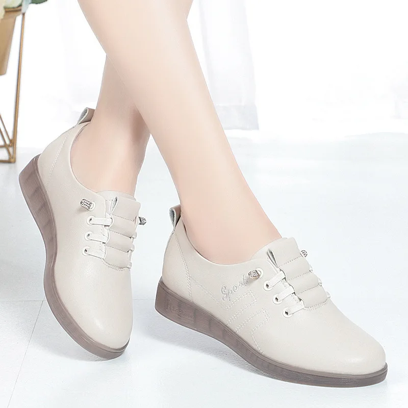 

Women Soft Bottom Vulcanised Shoes Autumn Mum Comfortable Sneakers Round Toe Lightweight Solid Colour Flats Sapatos Femininos