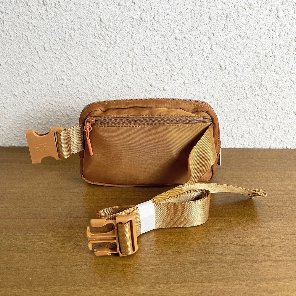 2025 Fashion Yoga Fanny pack Metal Logo Sports waist bag Yoga Mobile Bag Portable bag Unisex Fitness Running women's gift 6