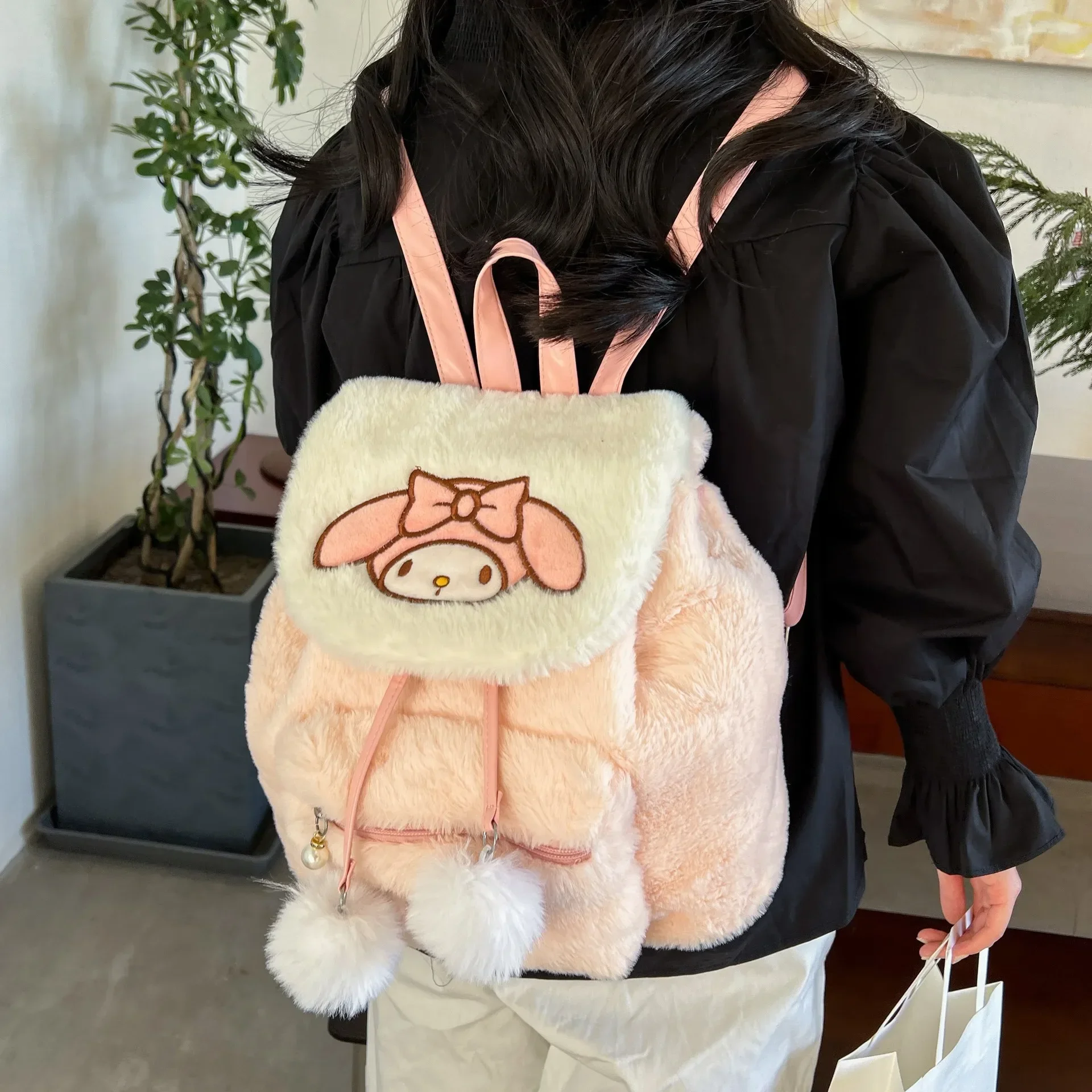 

Новинка 2024, мультяшный рюкзак Sanrio Hello Kitty Kuromi Melody, плюшевый рюкзак с откидной крышкой, вместительная Милая школьная сумка, женский подарок