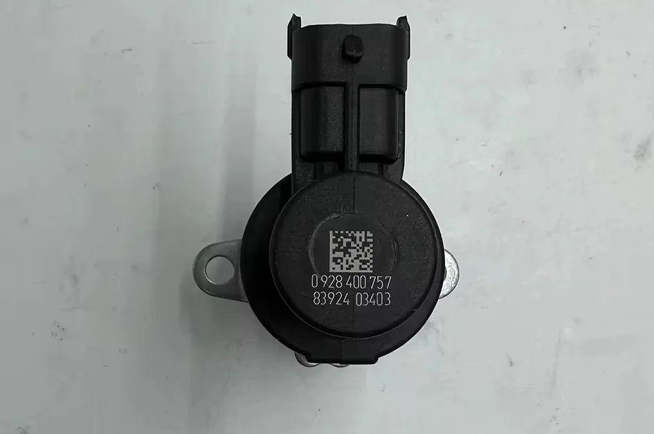 High Quality Fuel Pressure Regulator Control Valve 0928400757 for 2010-16 Chevrolet Express Silverado GMC Savana 2500 3500 4500