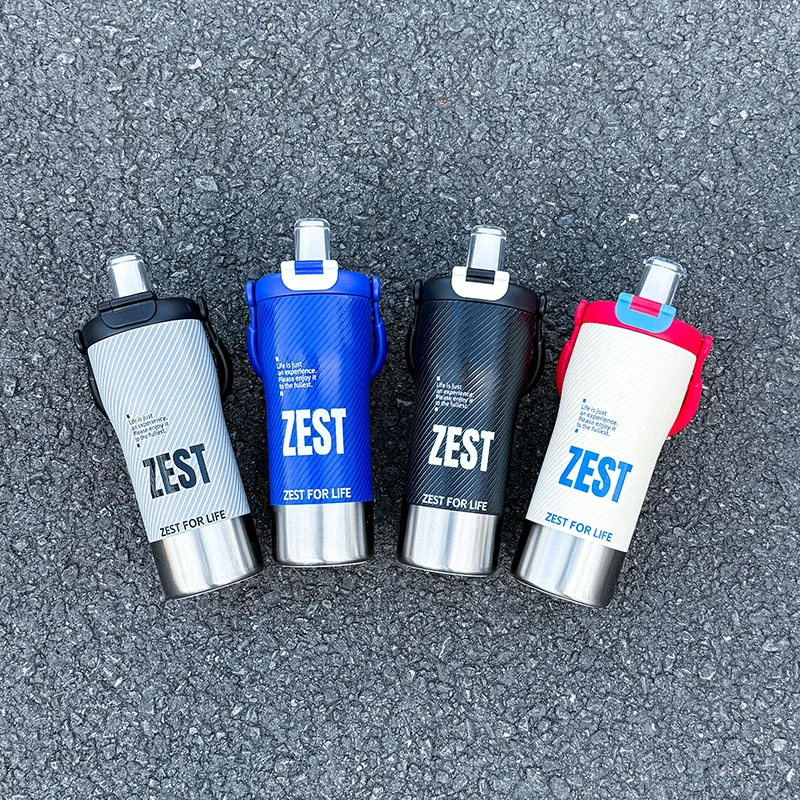 Minimalist Insulated Water Bottle with Dual-Function Lid, 600ML