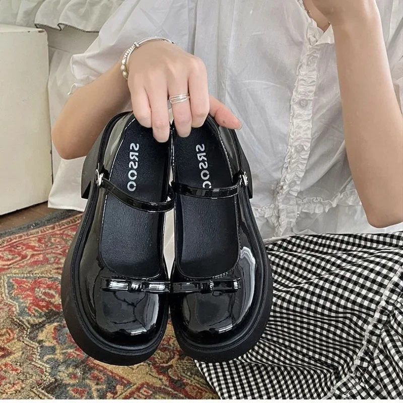 Black French Style High Heel Thick Bottom Women's Shoes 2024 New Summer Vintage Shallow Mary Jane Single Shoes Dress 3