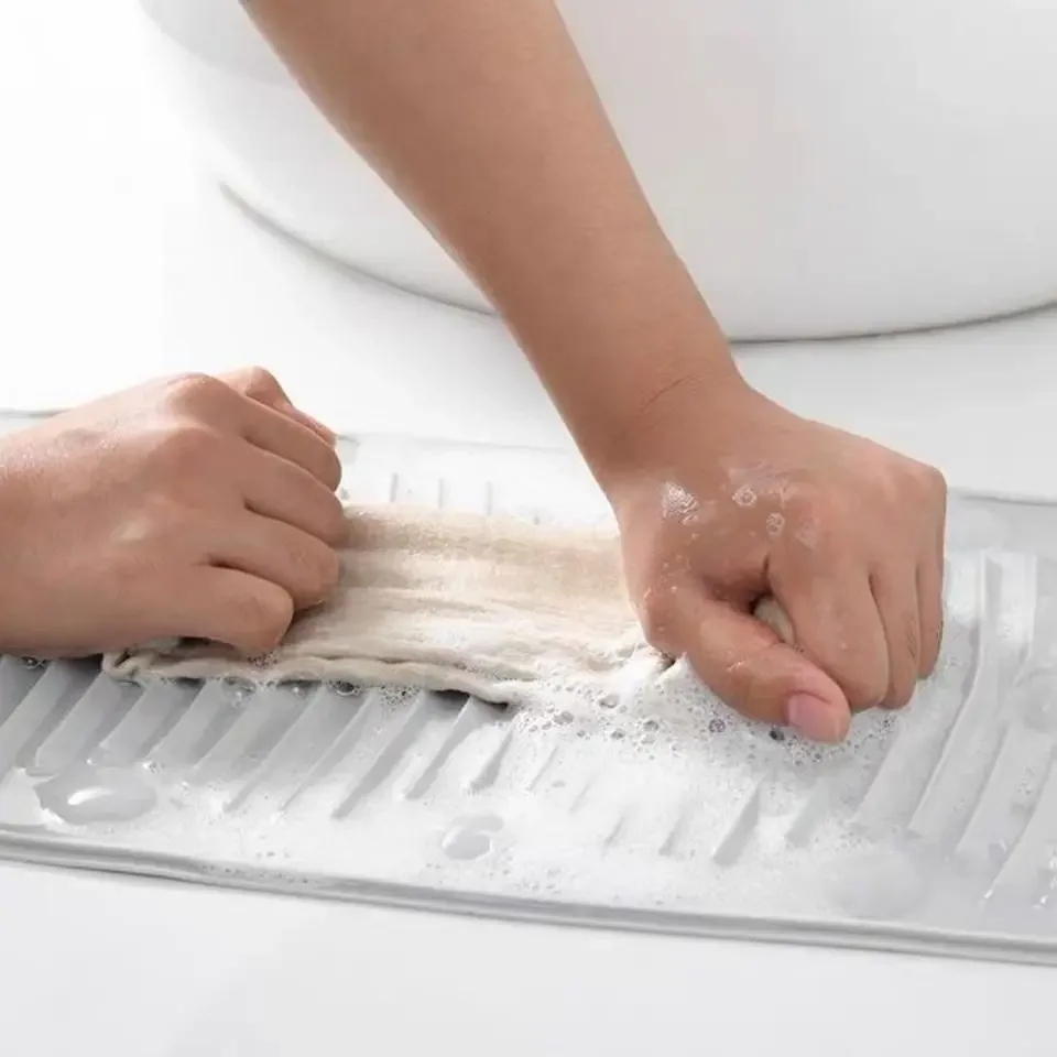Silicone washboard washing wrench, household foldable soft anti slip suction cup, washing pad, portable washboard
