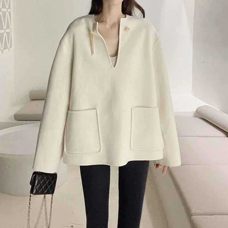 Design Sense Gold Chain V-Neck Pullover Australian Wool Coat 2023 Autumn/Winter Loose Cape Coat wool coat