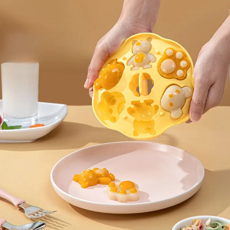 Baby Complementary Food Mold Can Steam Food Grade Teddy Bear Silicone Steamed Cake Heat-resistant Cake Mold