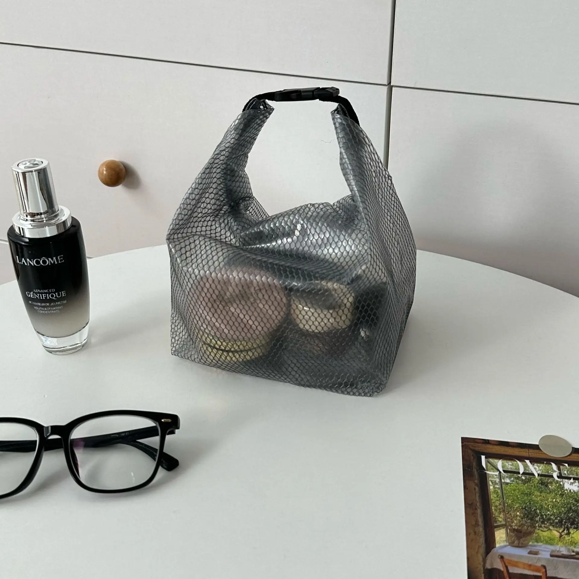 2025 Large Capacity Travel Toiletry Bag - Water-Resistant Cosmetic Organizer, Portable Hanging Wash Bag for Makeup Storage