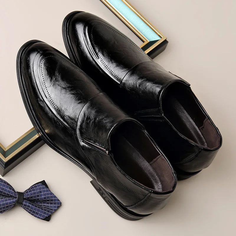 Men's Casual Professional  Leather Shoes, Large Size 35-44 Fashionable Leather Shoes