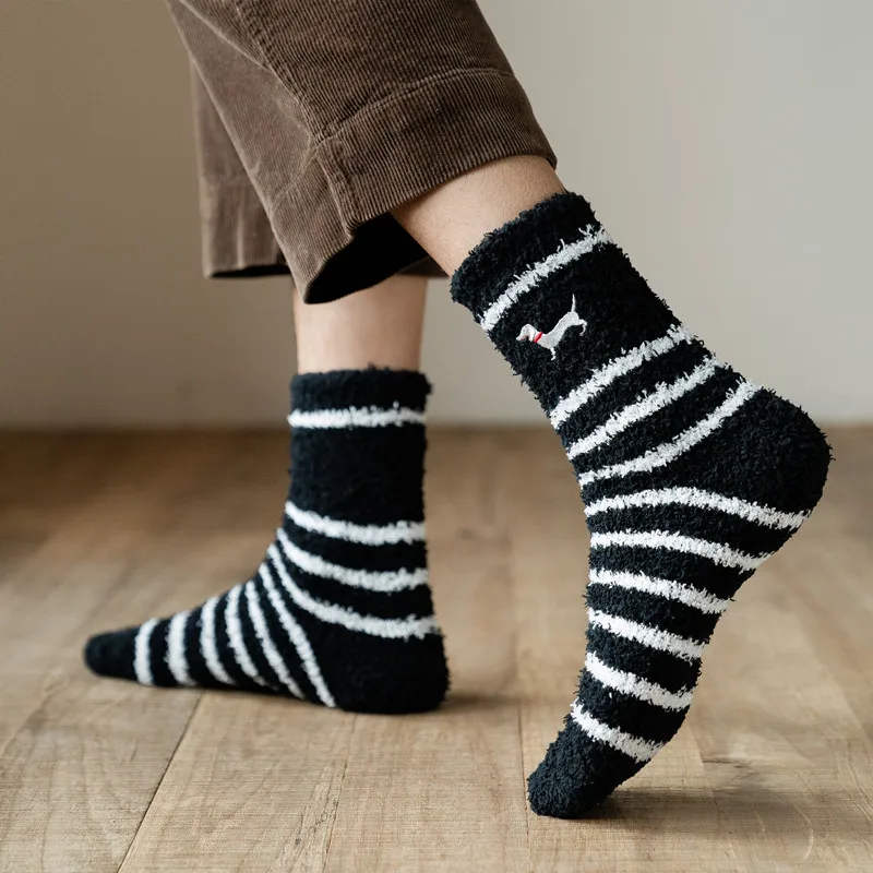 5 pairs Men Socks Coral Fleece Fluffy Winter Warm Thicken Striped Dog Embroidery Thermal Sleep Socks Soft Man Fluffy Home Floor