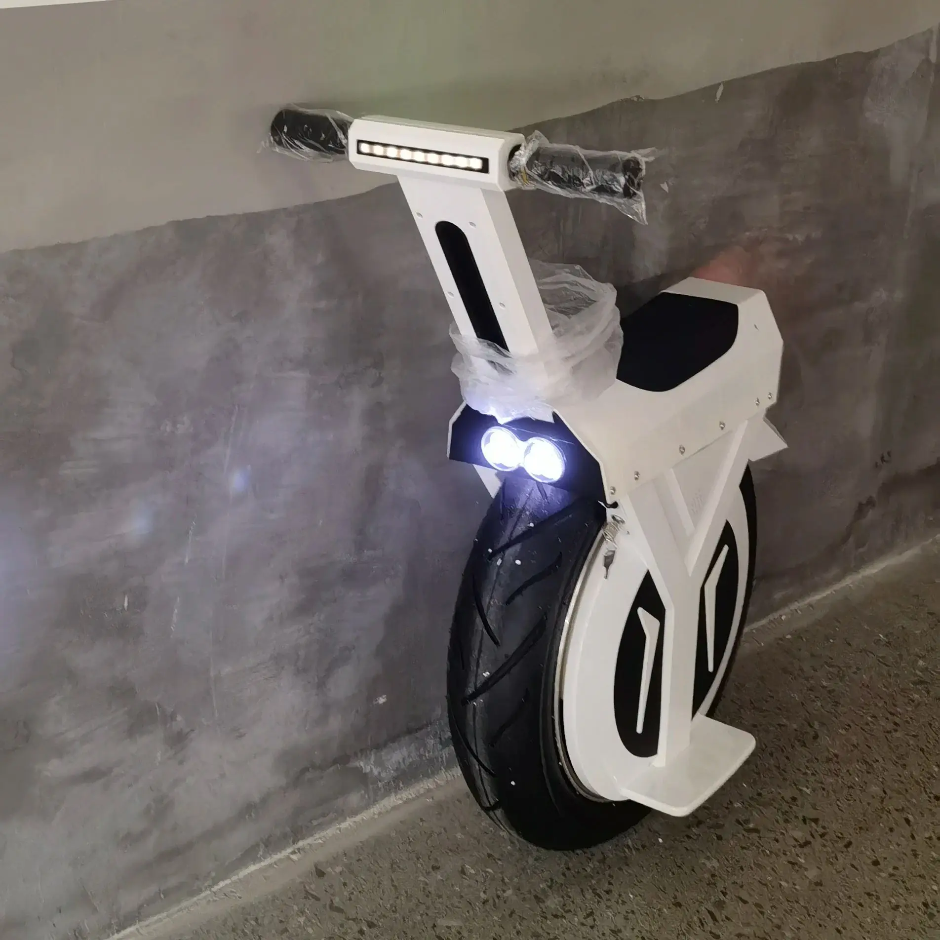 60V 500W 4AH 8AH 12AH Self-balancing Electric Unicycle with Handle, Self Balancing One Wheel Lectrique Mono Bike for Sale