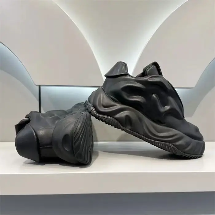 נעלי גברים קלאסיות יוקרתיות 2024 אביב ואופנה פופולריות עבה הבלעדית להגדיל את ספורט נוח ונעליים מזדמנים