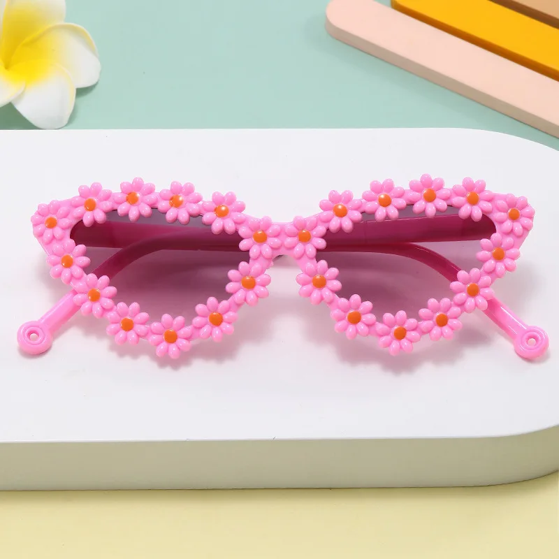 

Vintage Cat Eye Kids Sunglasses Boys Girls Small Triangle Frame Sun Glasses Children Baby Cute Daisy Eyewear UV400 Protection