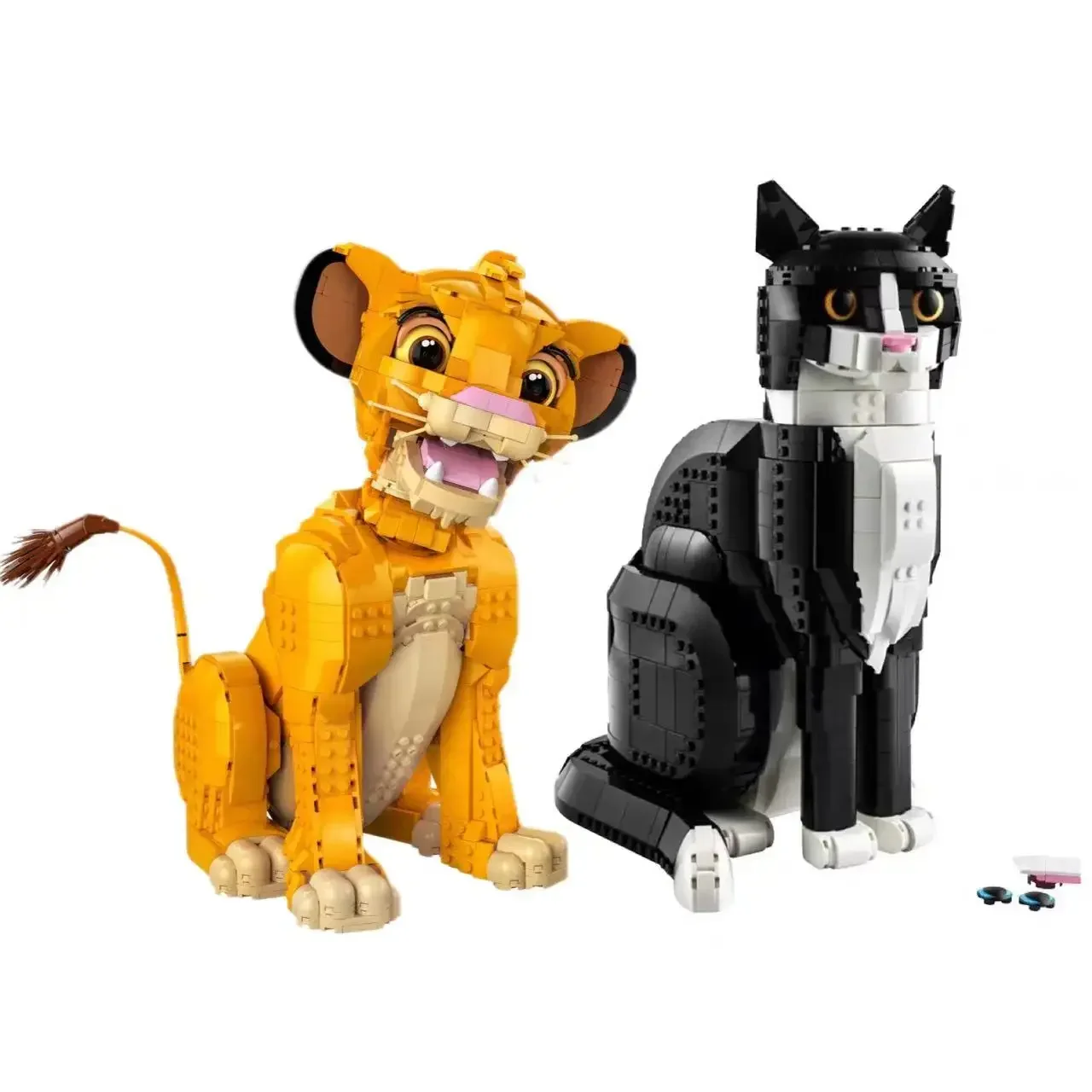 

2024 New 43247 Lion 21349 Tuxedo Cat Display Decoration Set Cute Animal Model Building Blocks Bricks Toys for kids Birthday Gift