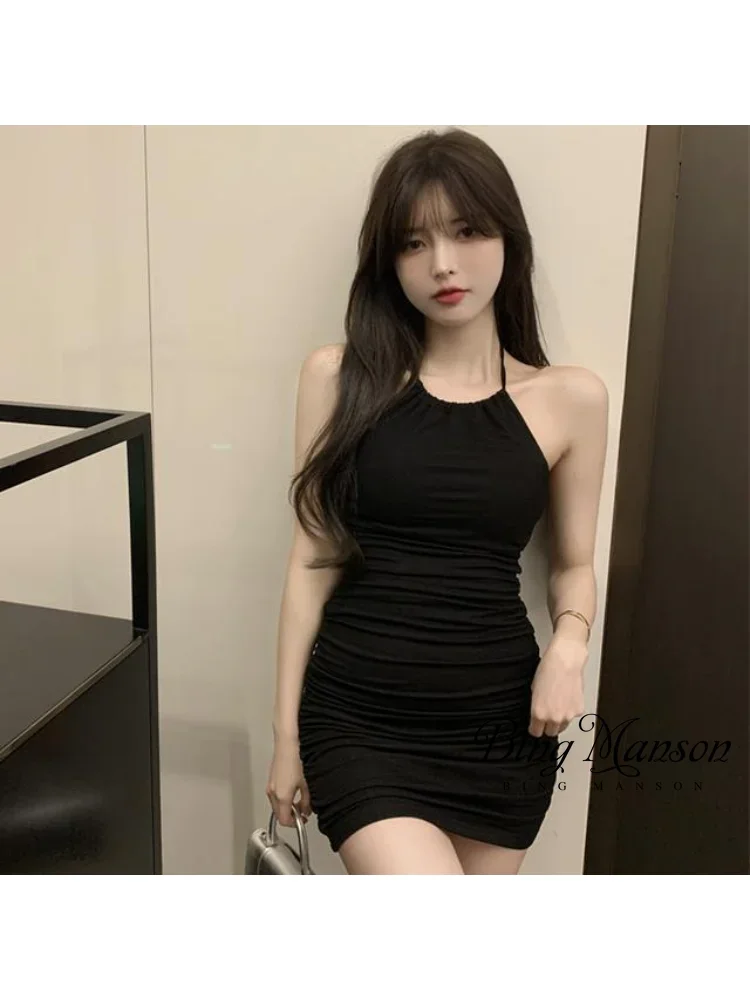 

2023 Spicy Girl Open Back Hanging Neck Dress Sleeveless Off Shoulder Inner Wrap Hip Skirt Sexy Small Strap Pleated Short Dress