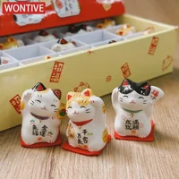 Pack of 3 Pieces Mini Ceramic Lucky Fortune Cat, Desktop Car Decoration Figurines Cute Kitten Maneki Neko Ornament 1.3 Inch Tall 2