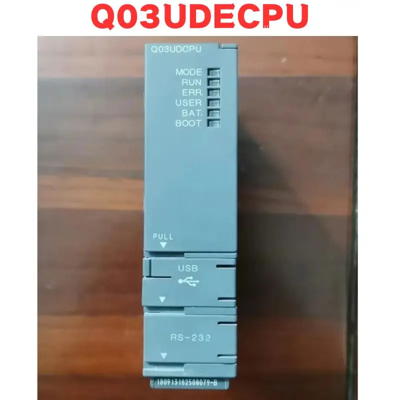 

Б/у Q03UDECPU PLC протестирован
