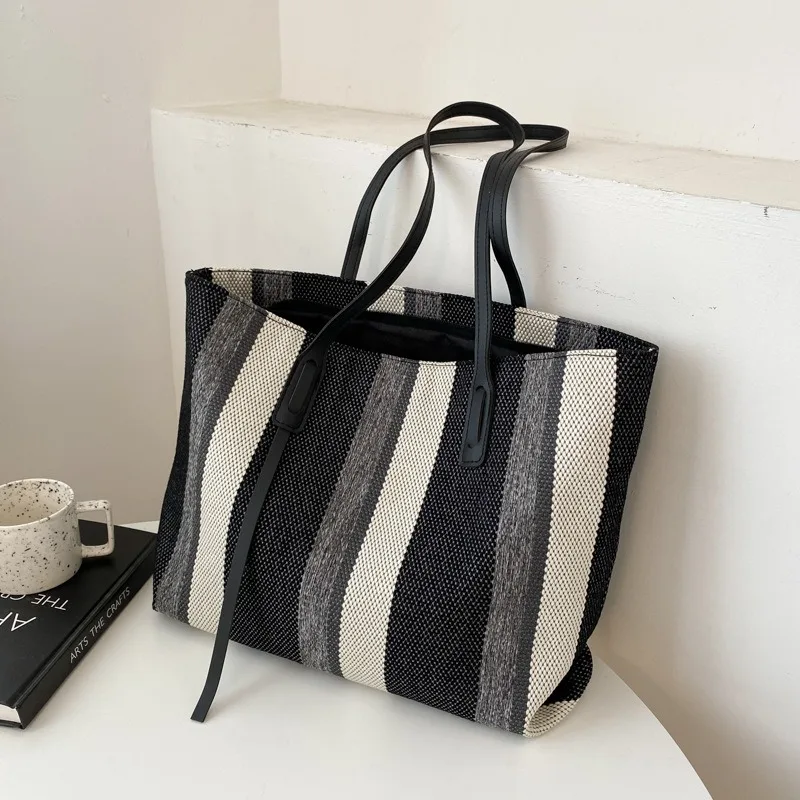 

Large Capacity Shoulder Bag for Woman Fashion Stripe Handbag Shopping Bag Ladies Casual Tote Bag