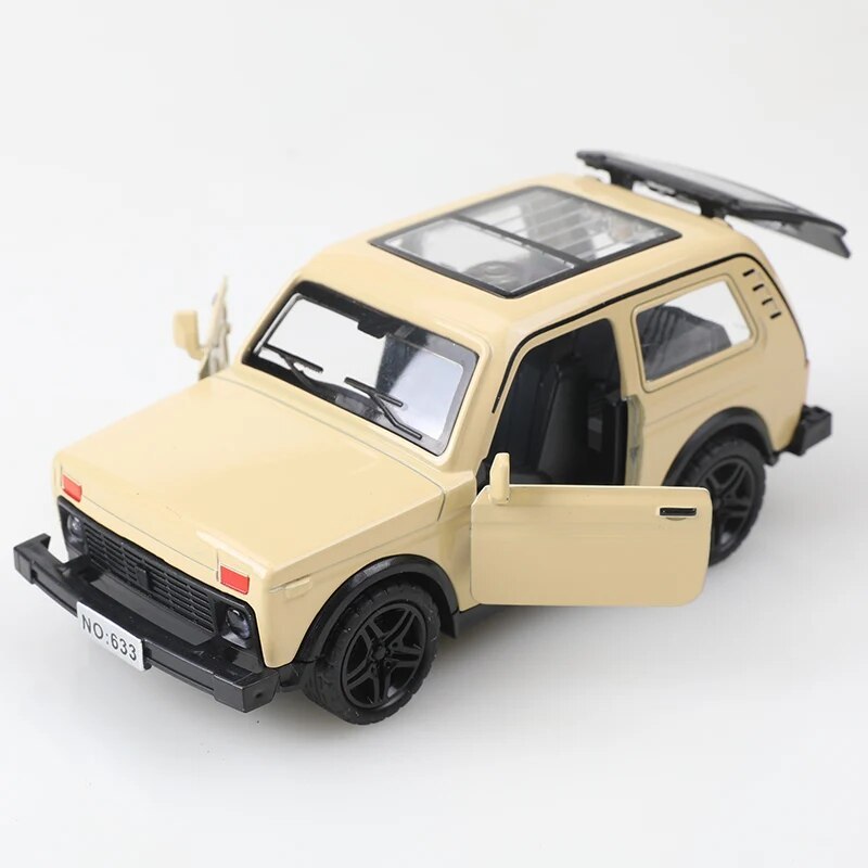Simulation Alloy Model Children's Toy Car Warrior Open Door Car Men's Cake Decoration