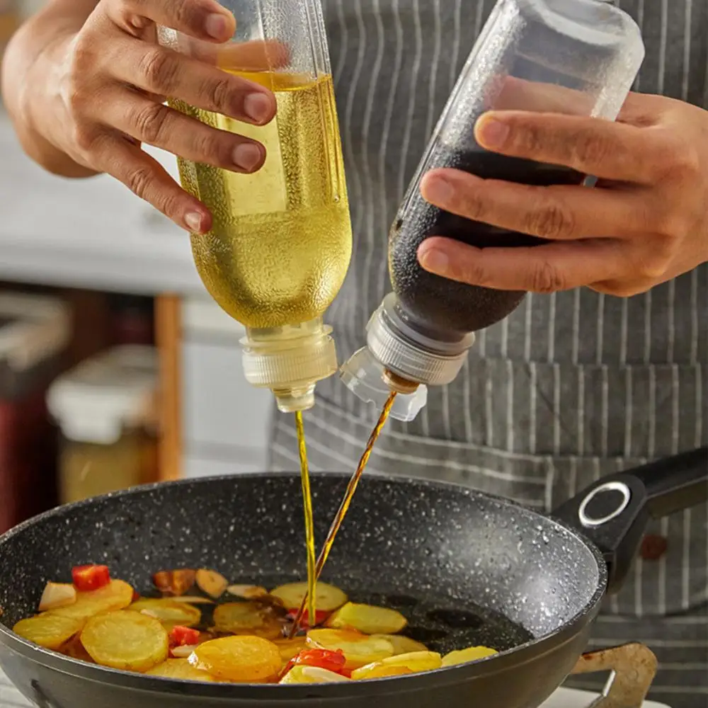 300/500ML Squeeze Oil Bottles Multifunction Sauce Oil Bottles Screaming Control High Temperature Kitchen Gadgets
