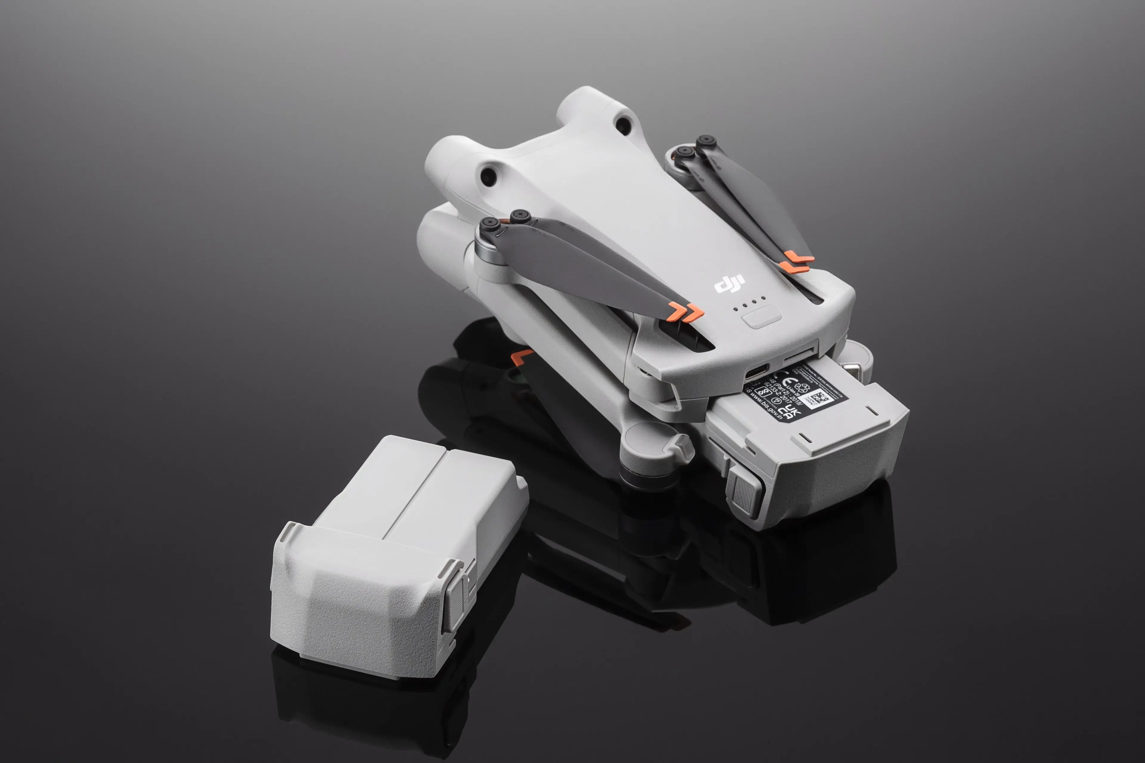 Kit complet avec drone, télécommande et 3 batteries, idéal pour acheter Drone avec Batteries Plus Kit