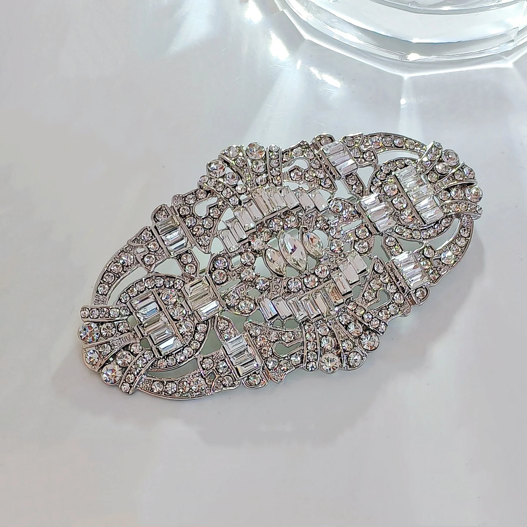 Edwardian Vintage Silver Tone Crystal Rhinestone Oval Art Deco Brooch Badge Pin Wedding Accessory