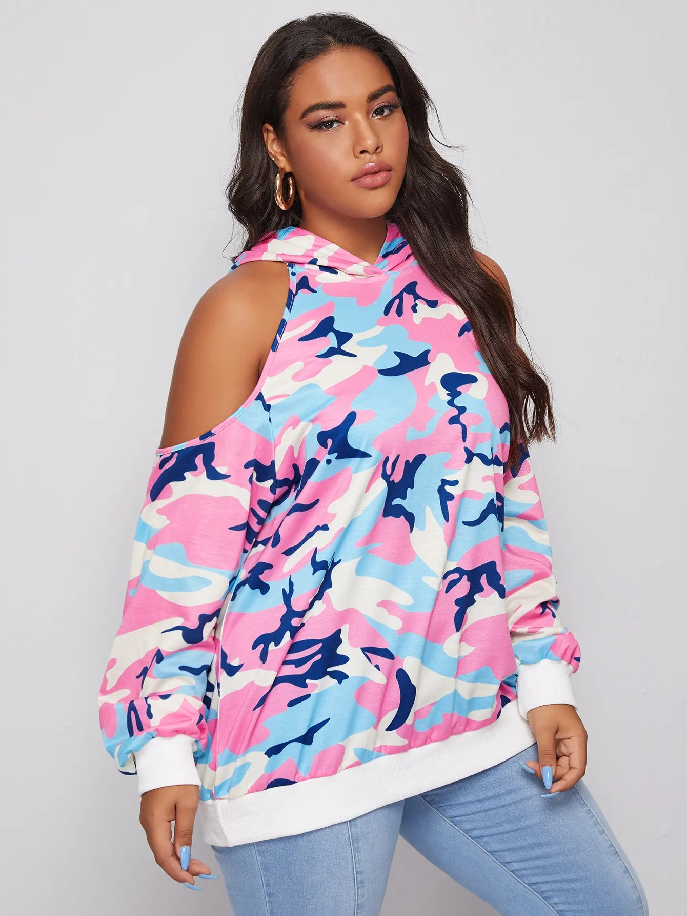 Рисунок 4 - Finjani камуфляжный принт с открытыми