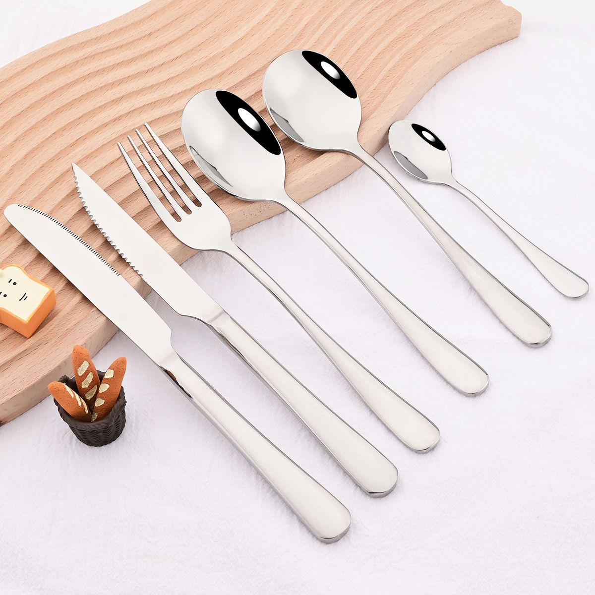 24Pcs Steak Knife Fork Spoons Dinnerware Mirror Stainless Steel Cutlery Set Soup Spoon Coffee Spoon Tableware Kitchen Flatware