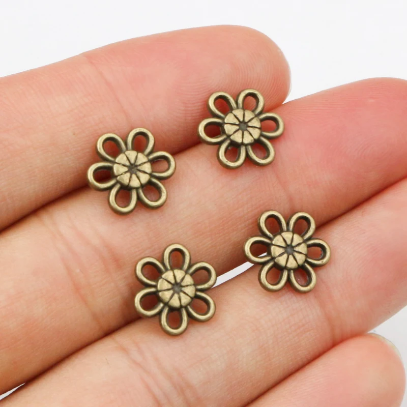 50pcs 11mm 골동품 청동 도금 꽃 스타일 커넥터 수제 부적 펜던트: 팔찌 목걸이 DIY