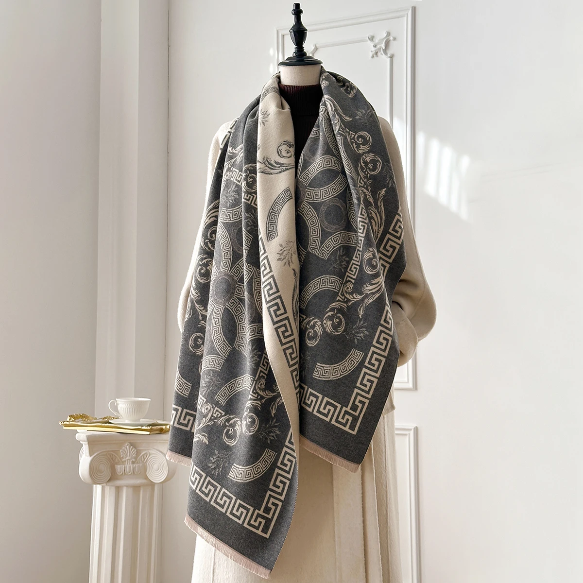 2025 Luxury Winter Cashmere Scarf Women New Design Warm Pashmina Blanket Poncho Scarves Female Print Shawl Thick Foulard Bufanda