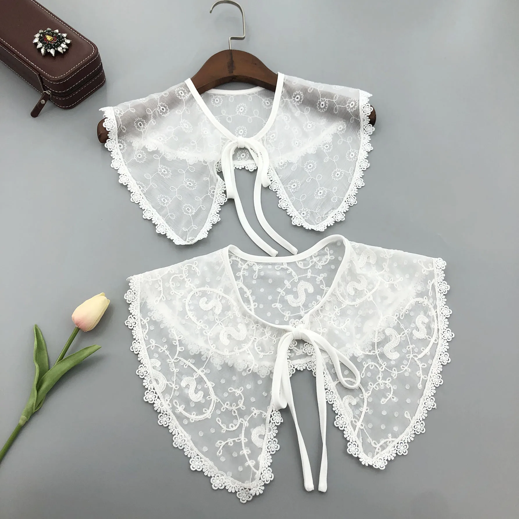 

Vintage Embroidery Shirt Detachable Collars Shawl for Womens Big Lapel Fake Collar Shoulder Wraps Removable Ties False Collar
