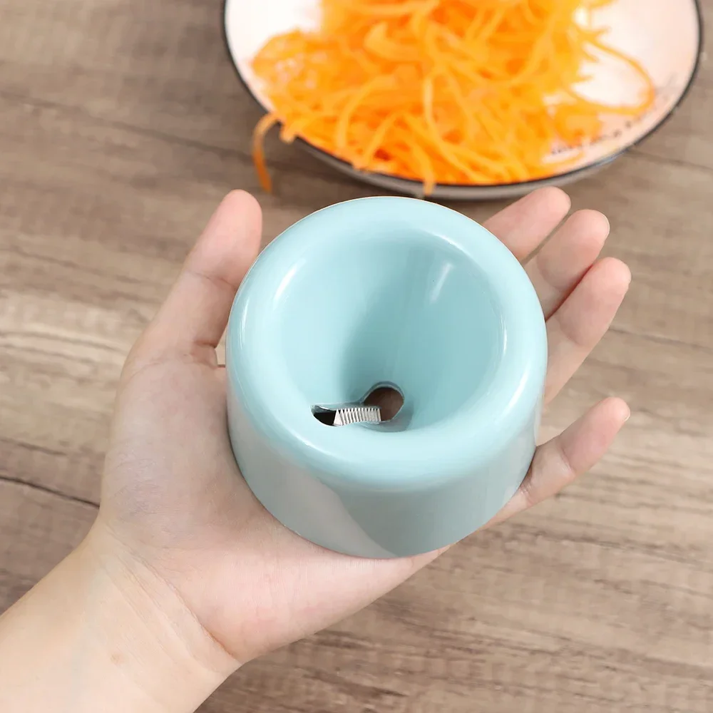 Carrot Cucumber Grater Spiral Blade Cutter Vegetable Fruit Spiral Slicer Manual Potato Carrot Radish Rotating Grater Salad Tools