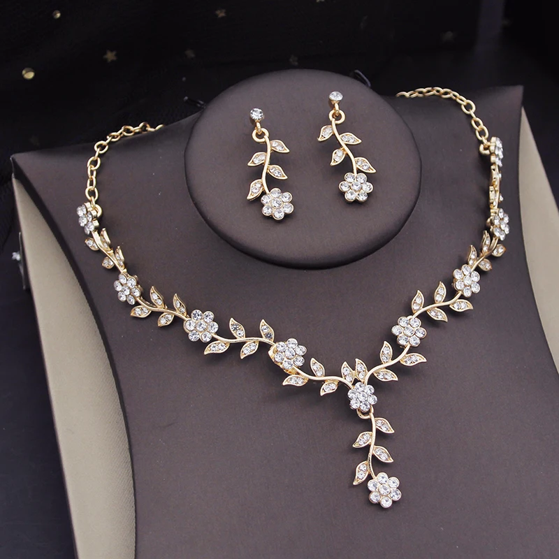Bridal Jewelry Sets for Women Tiaras Flower Choker Necklace Sets Bride Crown Prom Wedding Jewelry Set Costume Accessory bridal jewelry sets