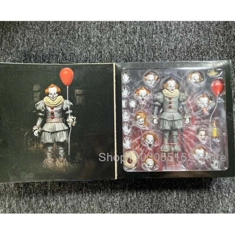 Figurine NECA Pennywise (ÇA) - Édition 'The Many Faces', échelle 1/12 (7 Pouces), Articulée, Neuve Sous Blister 2024