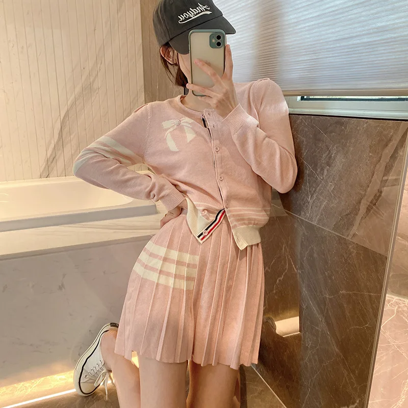 

Butterfly Fashion Knitted Cardigan British and French Art Student Preppy Style Small Suit Dress Autumn Classic TB Temperament