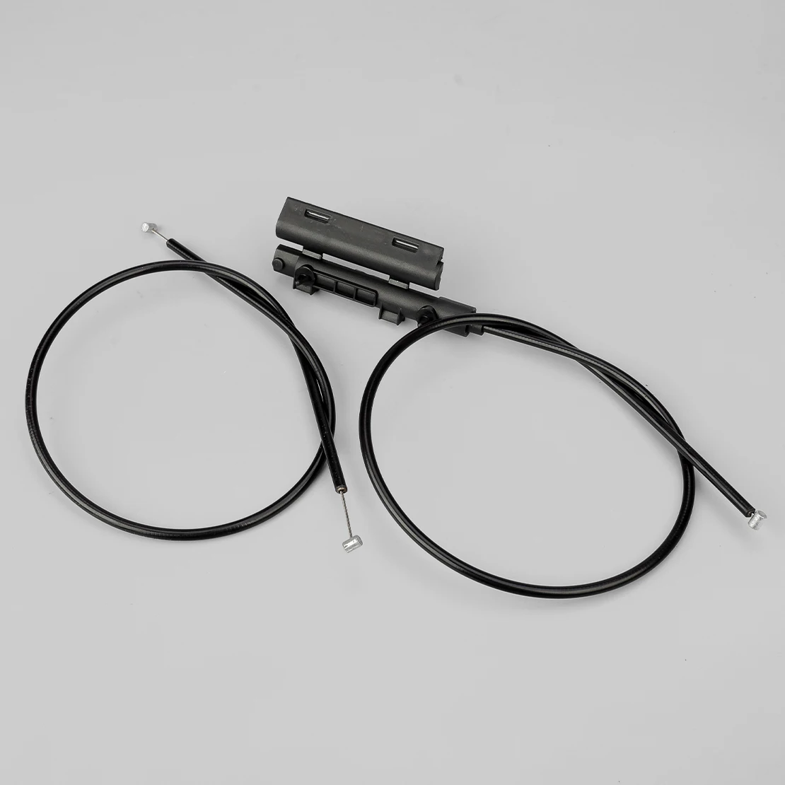 Cavo Di Rilascio Del Cofano Motore 2 Pezzi 51238408134 51238403219 Adatto Per Bmw X5 E53 3.0I M54306S3 4.4I M62B44 N62B44A 4.6Is M62B46