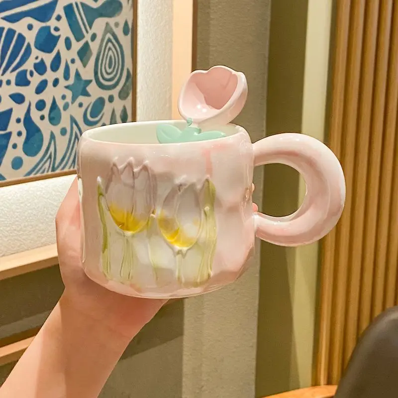 

INS Wind Tulip Ceramic Mug with Lid Spoon Girl Coffee Breakfast Cup High Beauty Water Cup Birthday Gift