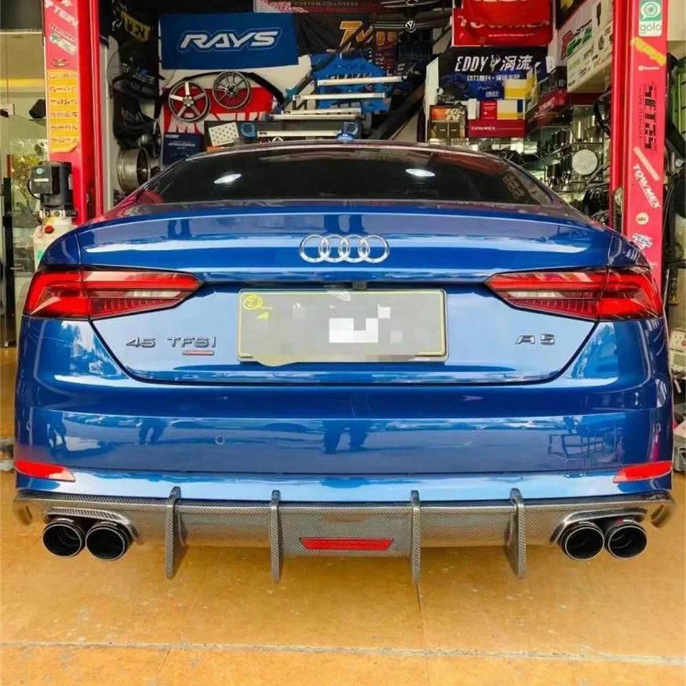 

For to AudiA5/S5modified carbon fiber strip lampRear bumper diffuser