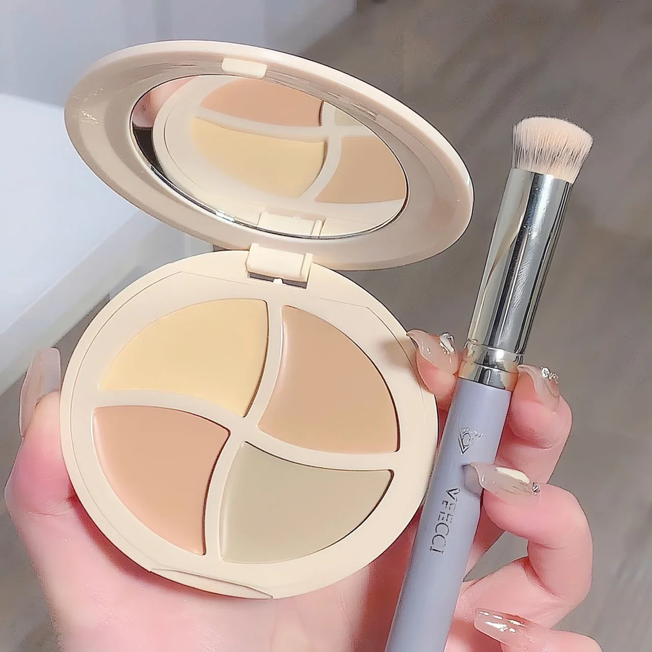 4-Color Concealer Palette Long Lasting Cover Dark Circles Acne Pores Cream Shading Highlighter Moisturize Face Makeup Cometics