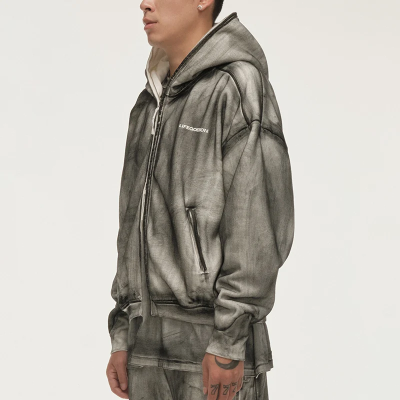 Рисунок 3 - Мужской свитер с капюшоном PFNW