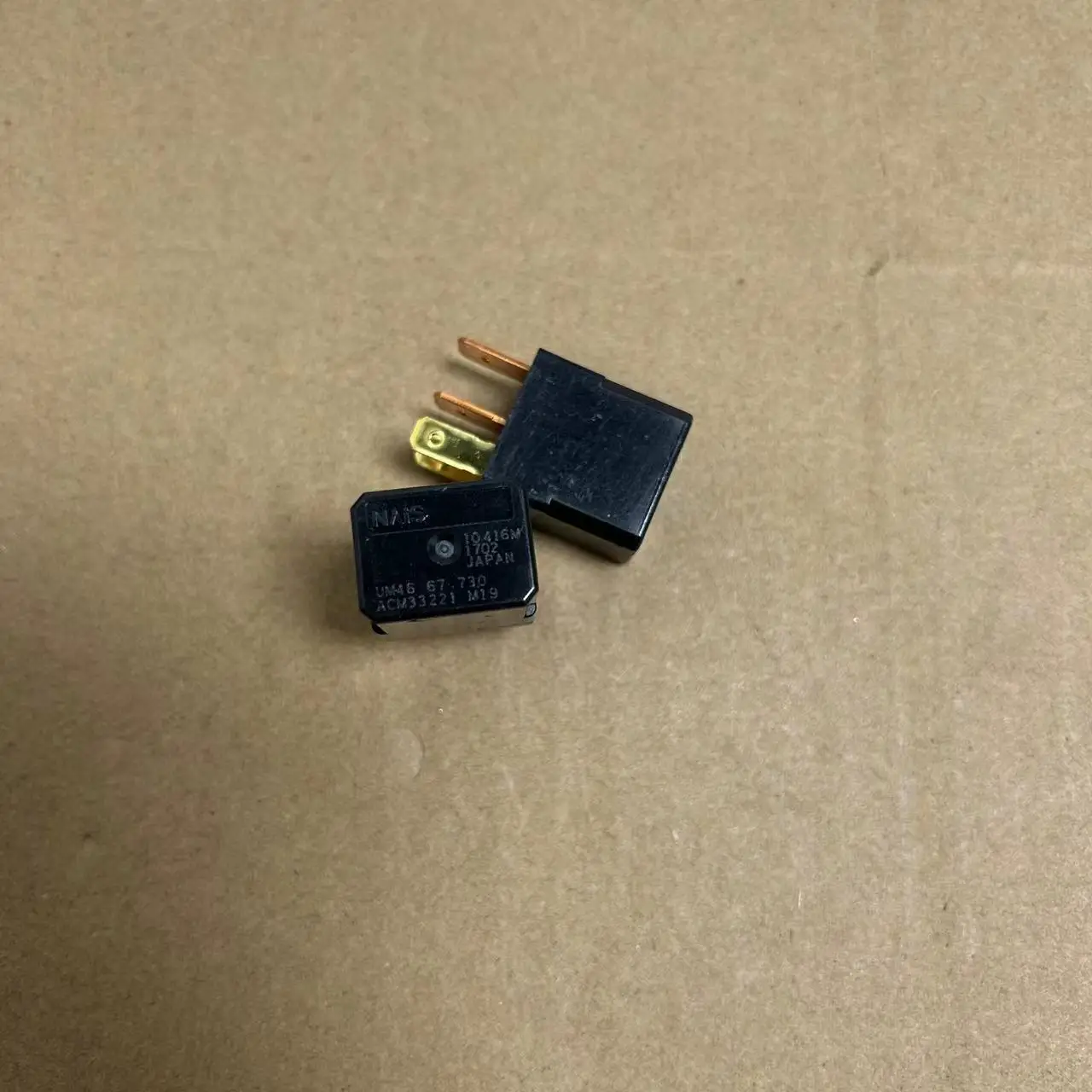 Relè Di Esplosione Del Relè Della Scatola Dei Fusibili Per Alfa Romeo Giulia Stelvio 12V 30A 4Pin 35A 12V Cm1A-R-12V