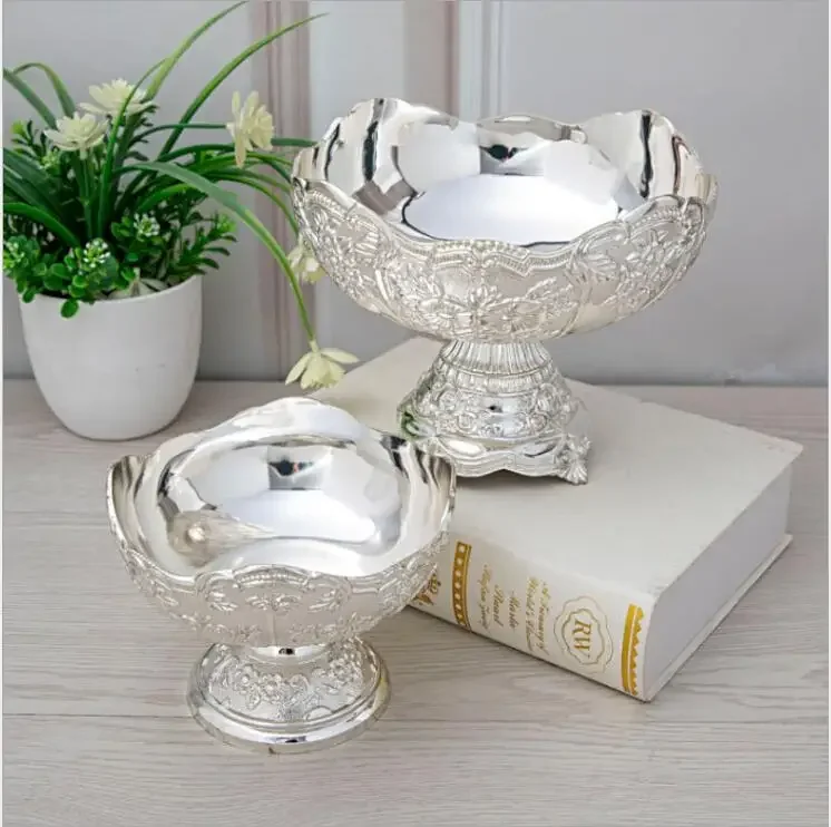 

Europe Wave Shape Silver Plated Metal Fruit Bowl Fruit Stand Small Dish Dry Fruit Tray Small PlatesFor Wedding Plates