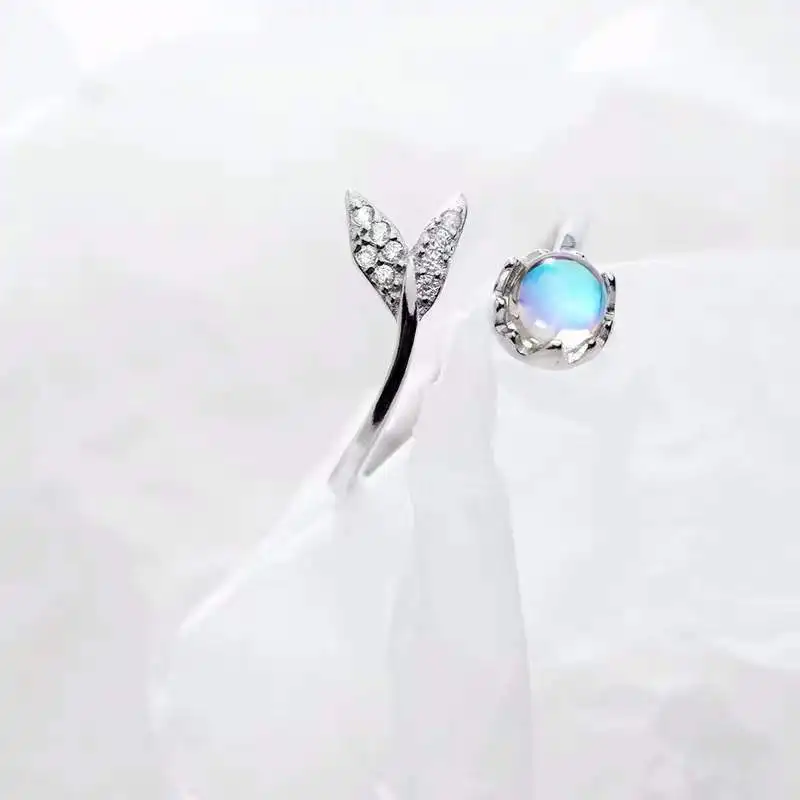 Fashion Moonstone Fish Tail Ring for Women Light Luxury Opening Adjustable Ring Female Versatile Jewelry Gifts Alliance Homme